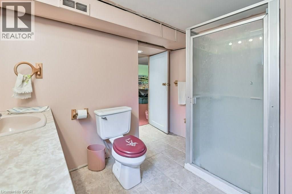 641 Limeridge Road E Property Photo 25