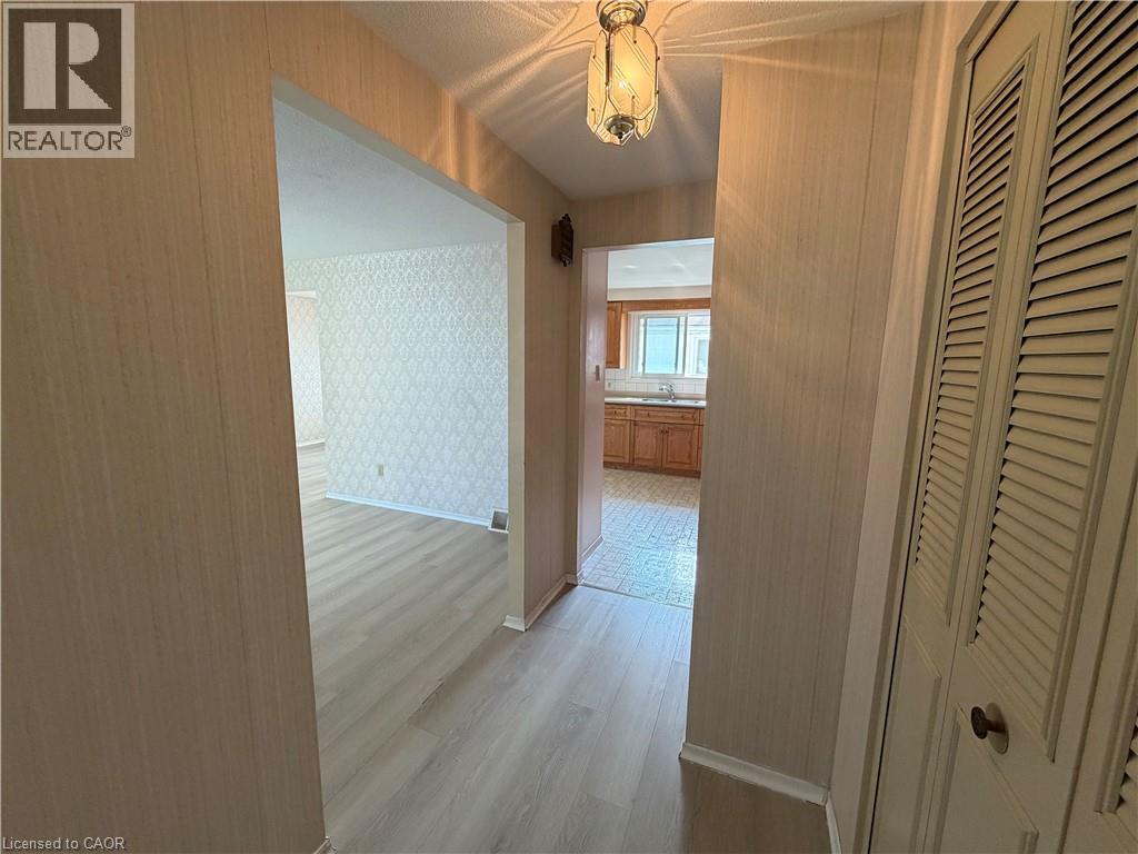 148 Pepperwood Crescent Unit# Upper Property Photo 3