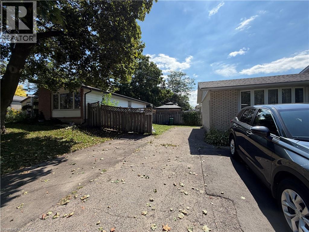 148 Pepperwood Crescent Unit# Upper Property Photo 19