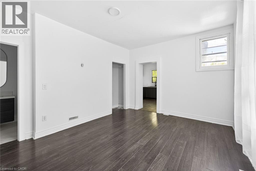 99 Leeming Street Property Photo 7