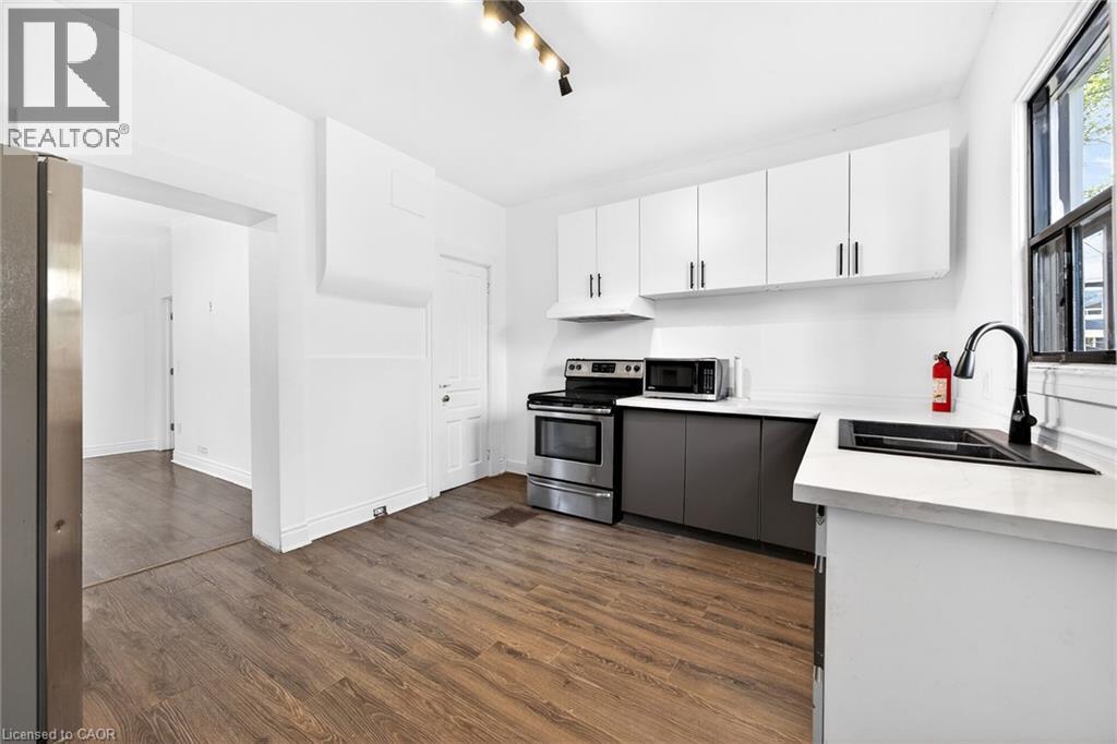 99 Leeming Street Property Photo 12