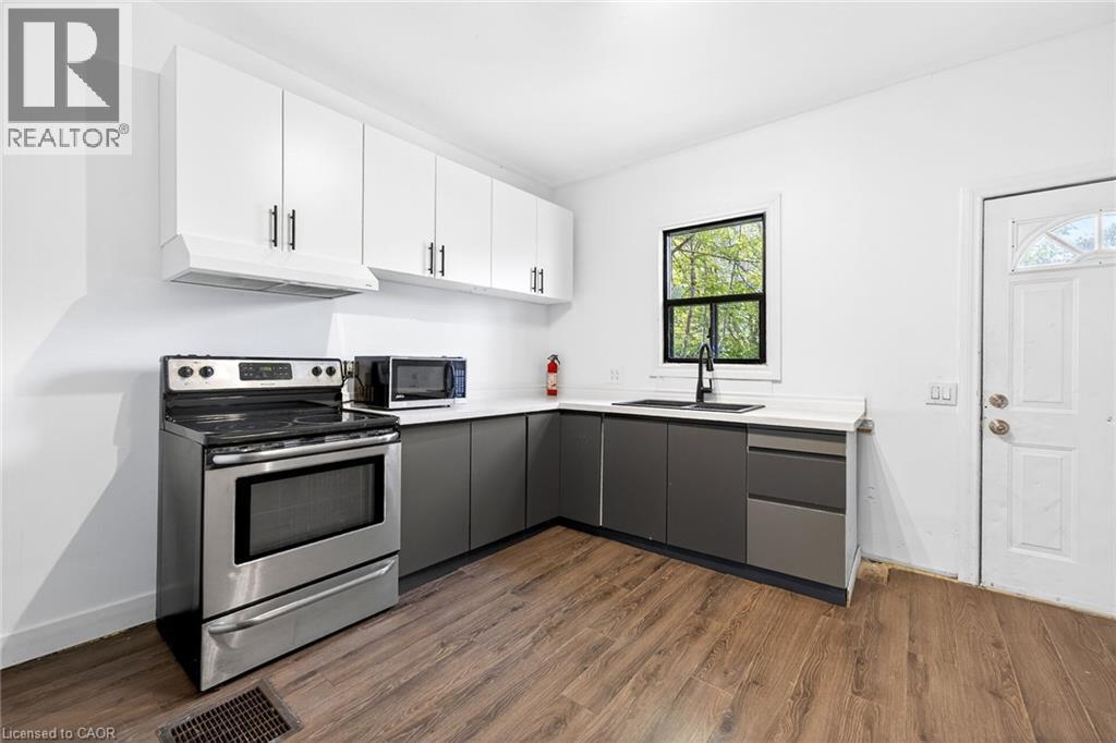 99 Leeming Street Property Photo 15