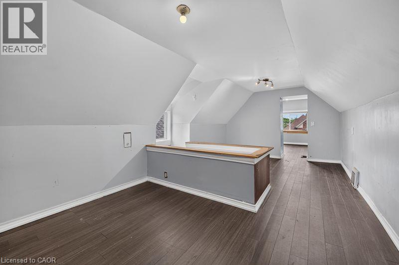 99 Leeming Street Property Photo 24