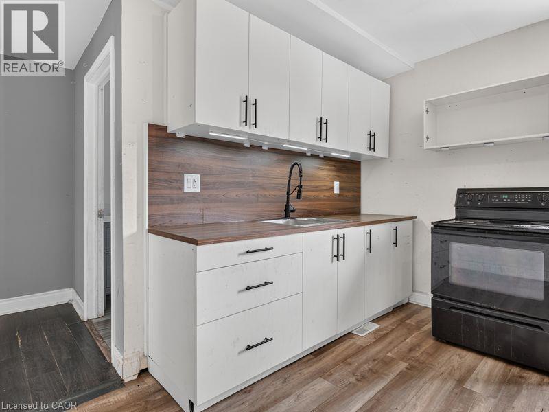 99 Leeming Street Property Photo 28