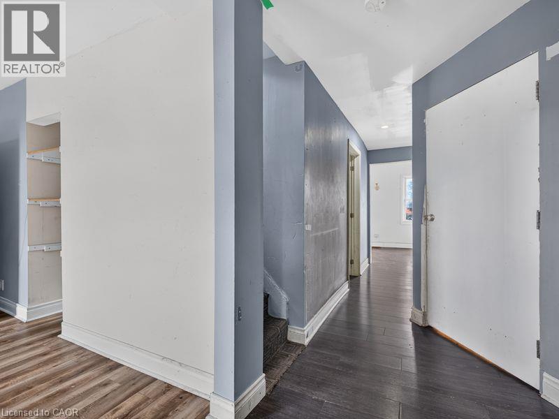 99 Leeming Street Property Photo 29
