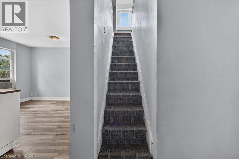 99 Leeming Street Property Photo 34