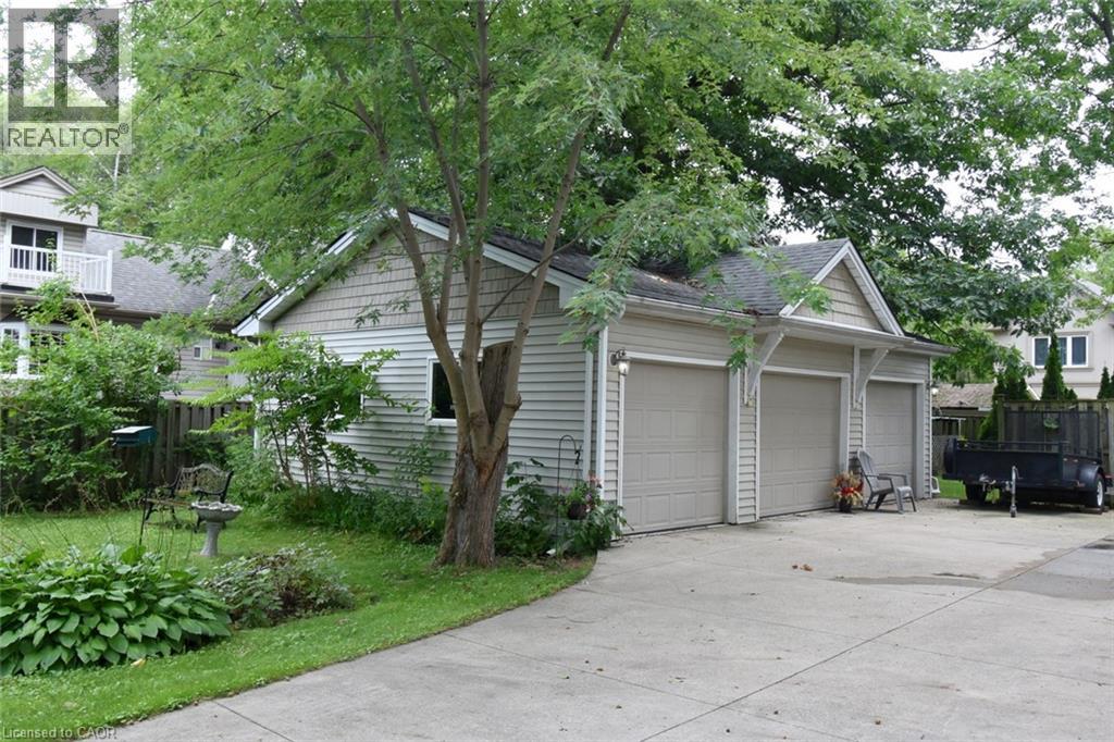 120 Eaglewood Boulevard Property Photo 6