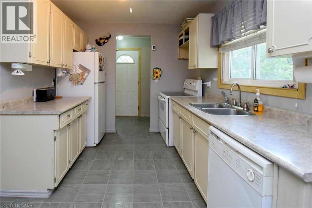 120 Eaglewood Boulevard Property Photo 18