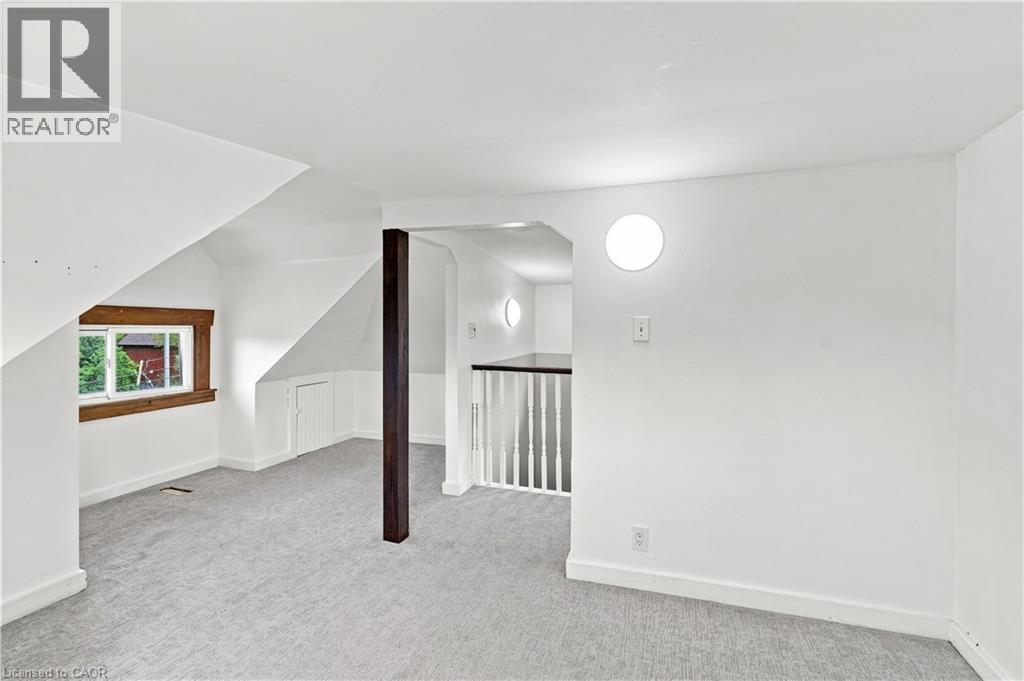570 Cannon Street E Property Photo 30