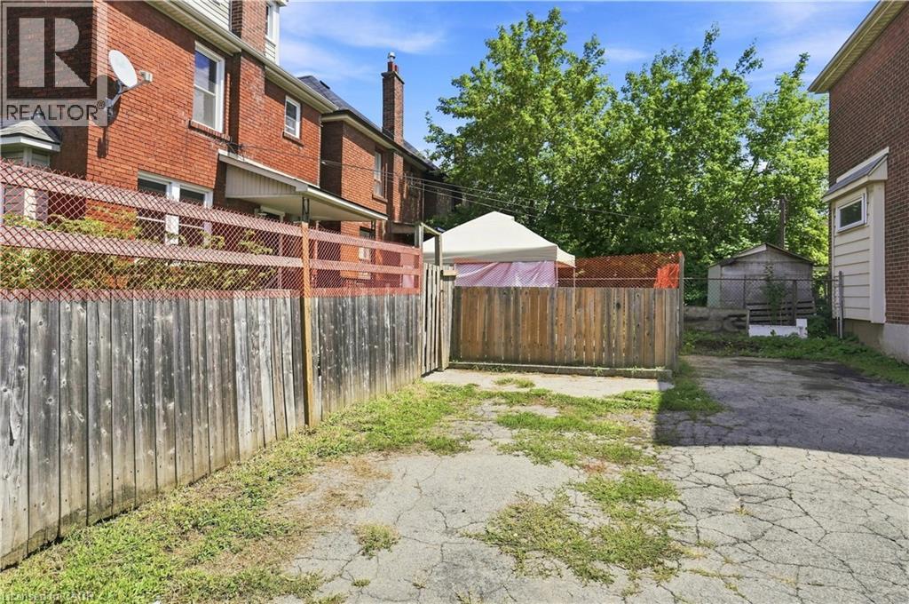 570 Cannon Street E Property Photo 41