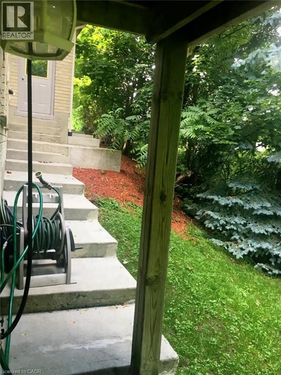 2111 Countrystone Place Unit# Lower Property Photo 11