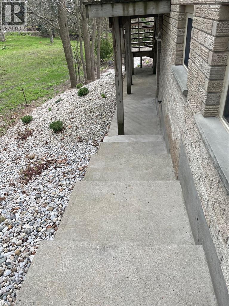 2111 Countrystone Place Unit# Lower Property Photo 13