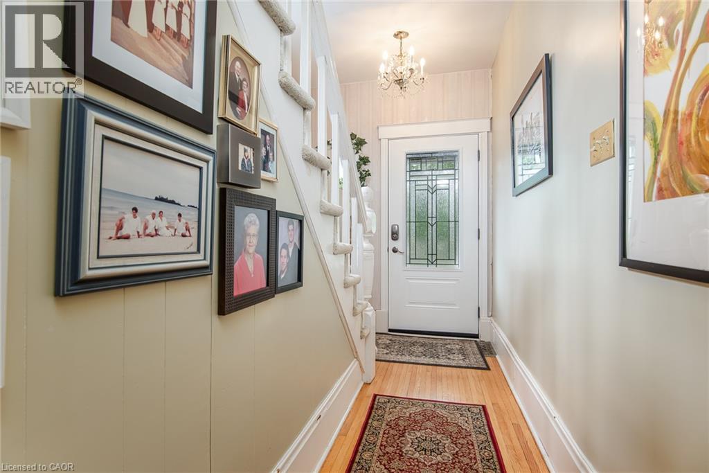 32 Samuel Street Property Photo 8