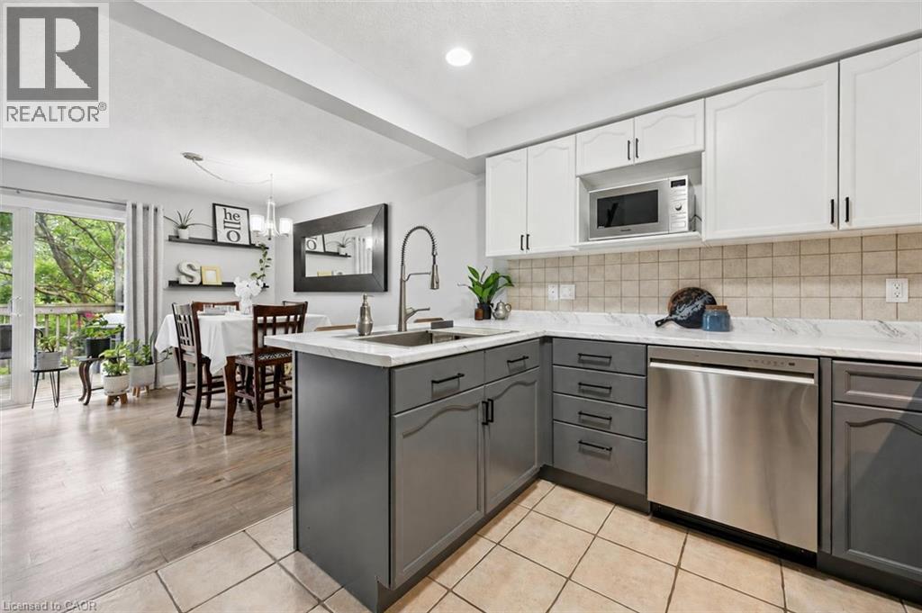 31 SCHRODER Crescent Unit# 21