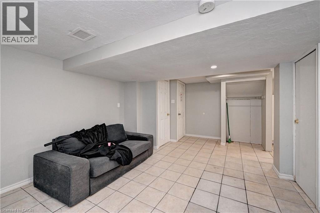 147 Courtland Avenue E Property Photo 35