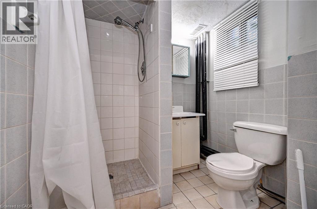 147 Courtland Avenue E Property Photo 39