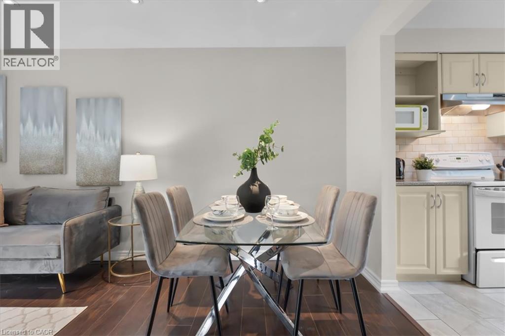 421 Bairstow Crescent Property Photo 12