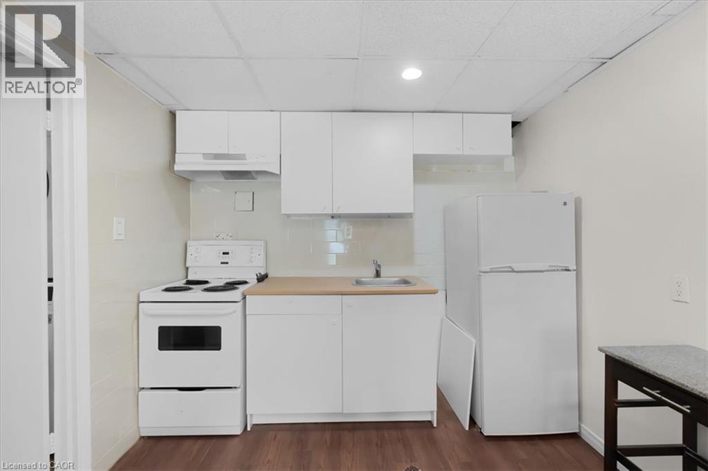 421 Bairstow Crescent Property Photo 24