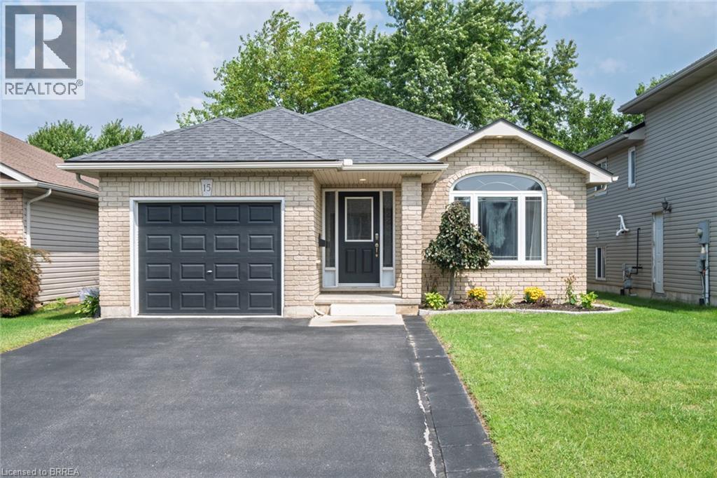 15 LANDON Avenue Property Photo 1