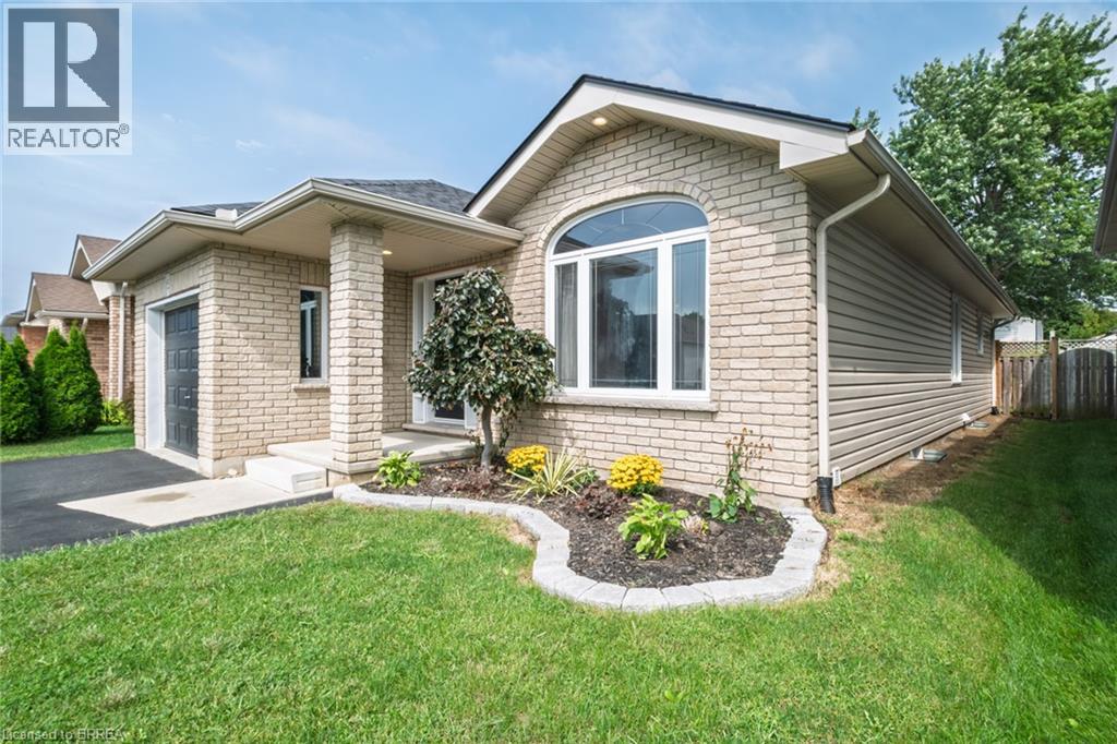 15 Landon Avenue Property Photo 5