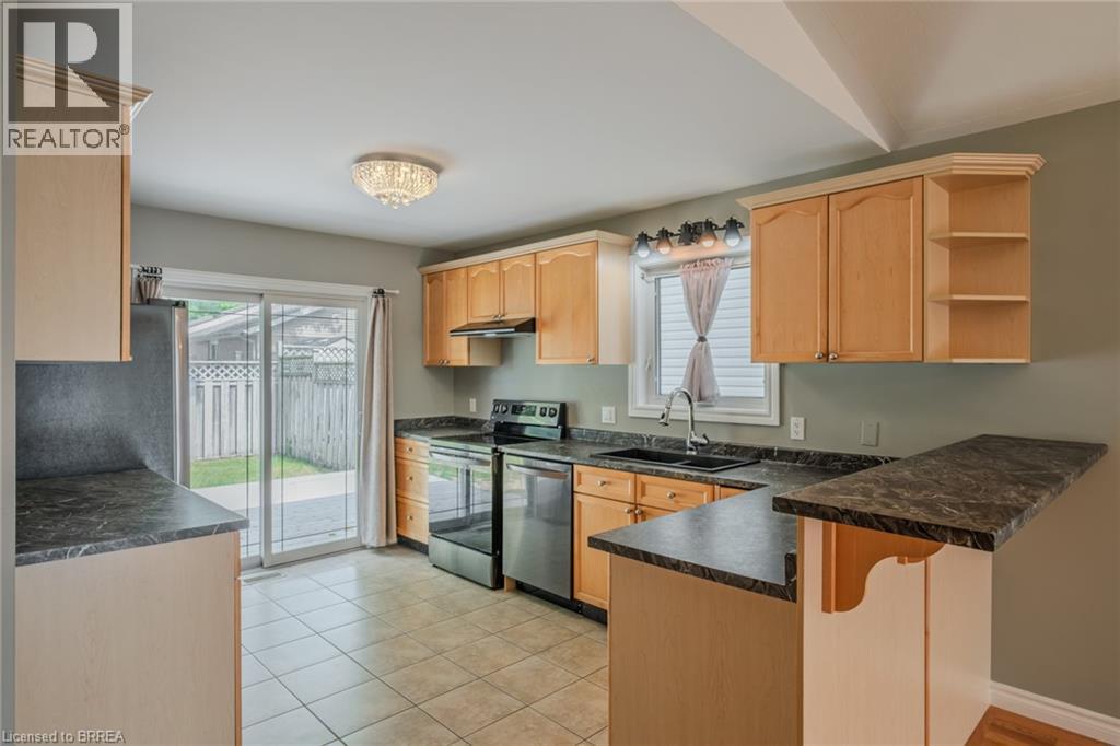15 Landon Avenue Property Photo 12