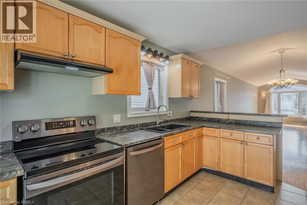 15 Landon Avenue Property Photo 14