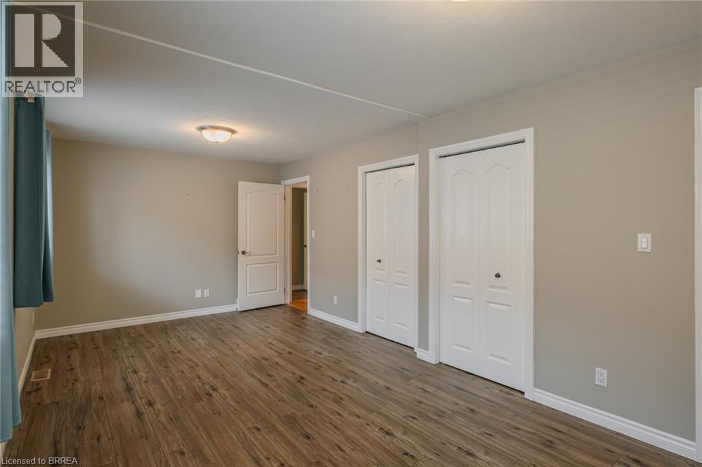 15 Landon Avenue Property Photo 18