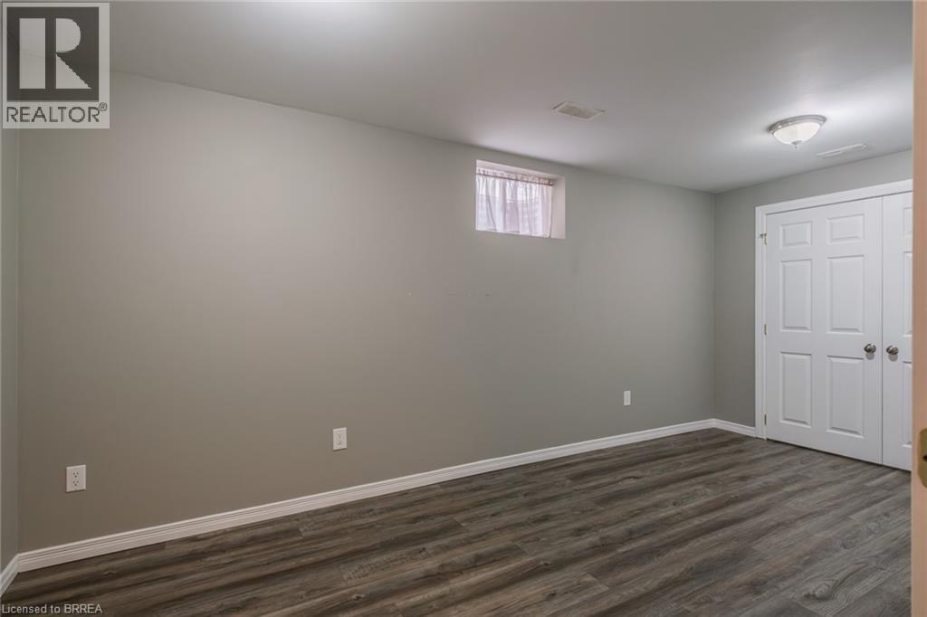 15 Landon Avenue Property Photo 32