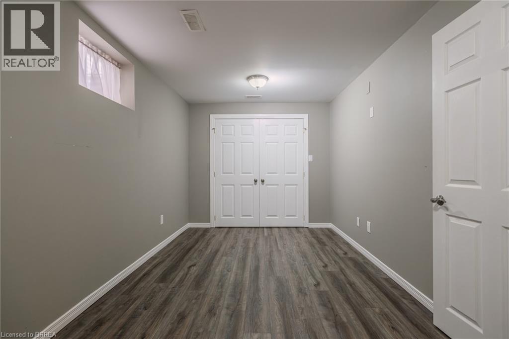 15 Landon Avenue Property Photo 34
