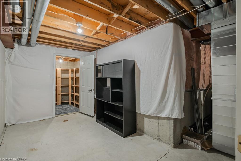 15 Landon Avenue Property Photo 35