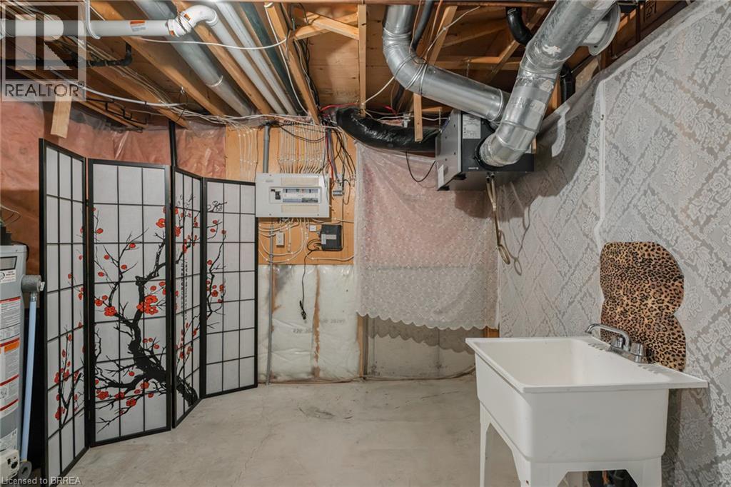 15 Landon Avenue Property Photo 38