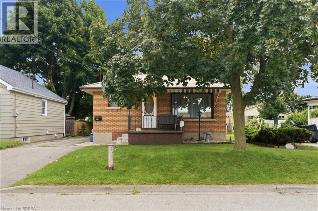16 Mintern Avenue Property Photo 1