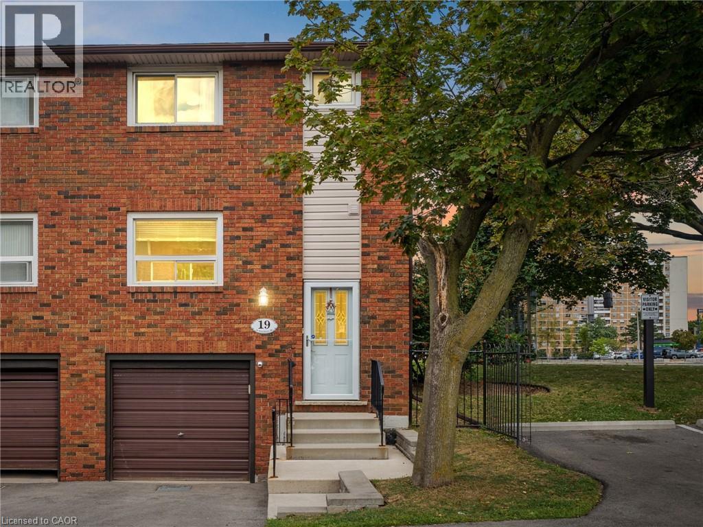 90 MAGNOLIA Drive Unit# 19