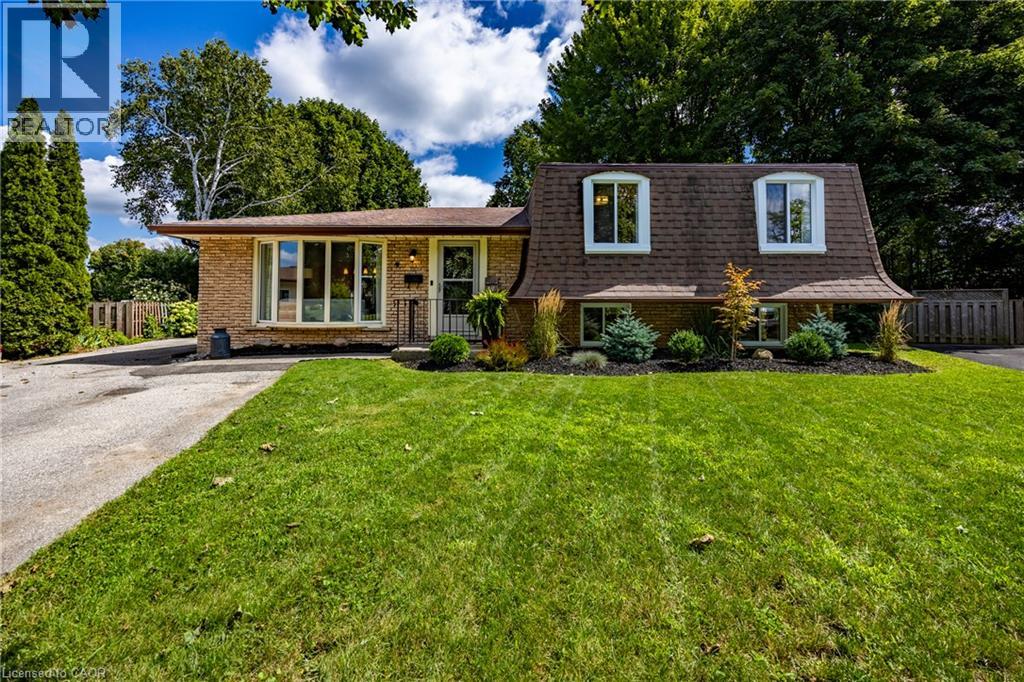 9 Normandy Circle Property Photo 1