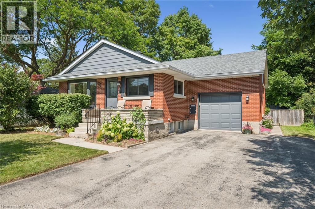 475 Stevenson Street N Property Photo 2