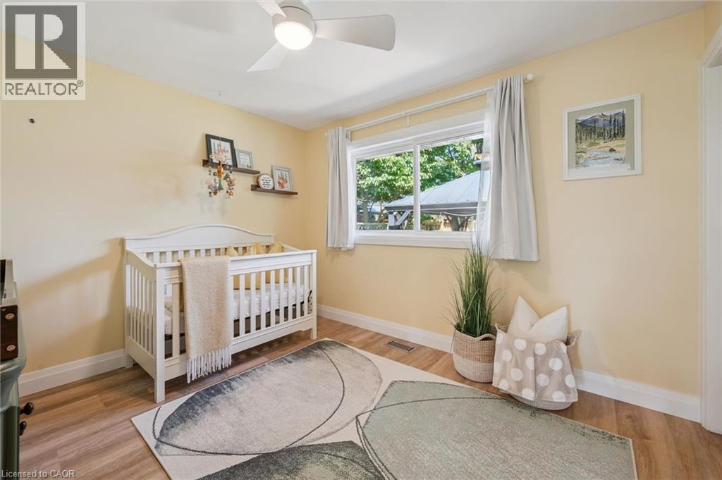 475 Stevenson Street N Property Photo 18