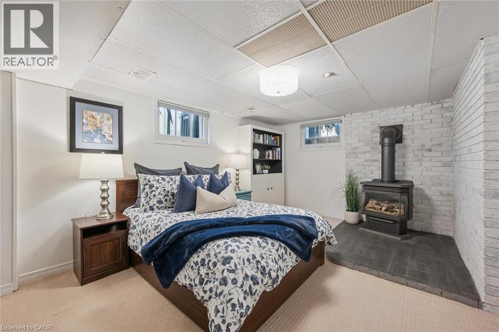 475 Stevenson Street N Property Photo 25