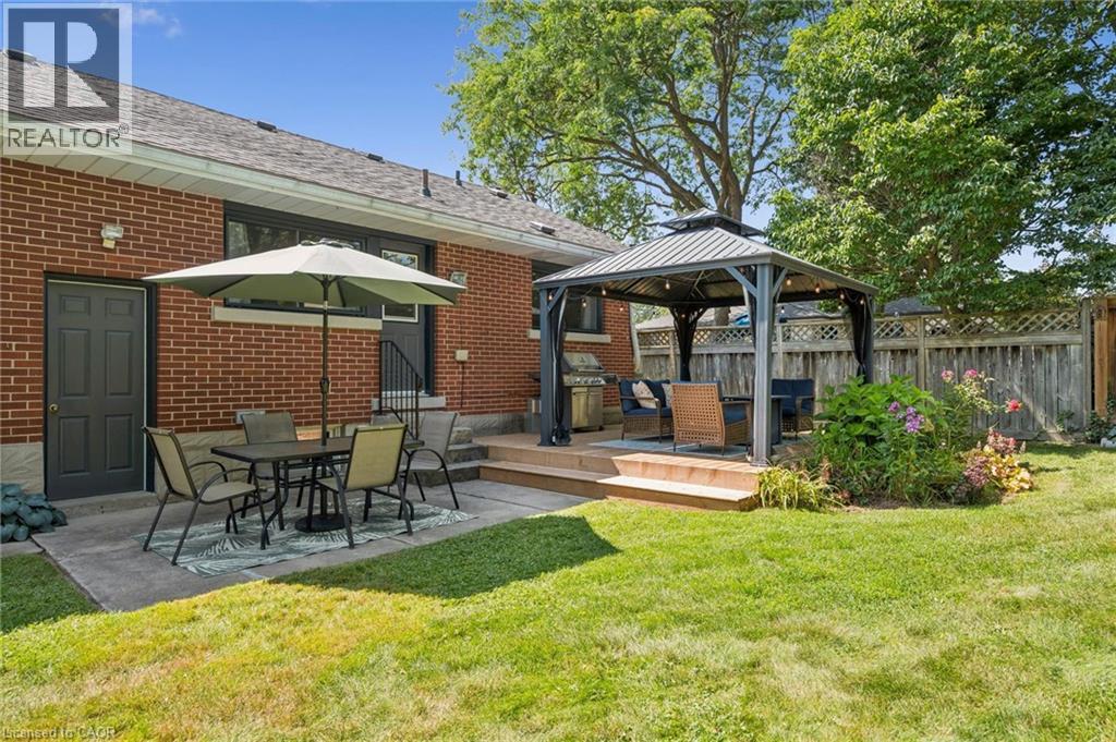 475 Stevenson Street N Property Photo 33