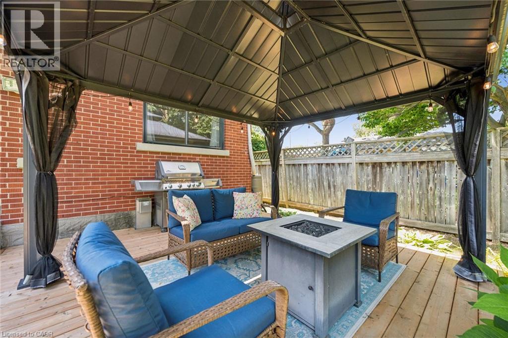 475 Stevenson Street N Property Photo 34