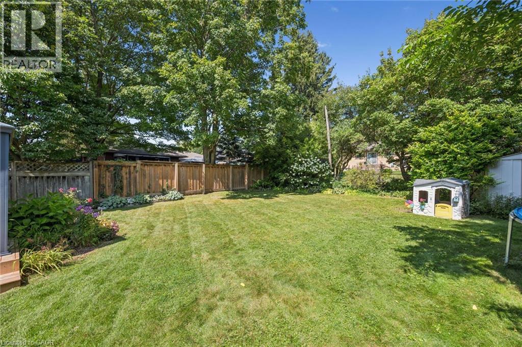 475 Stevenson Street N Property Photo 37