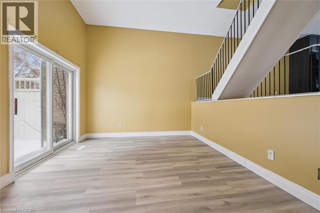 589 Beechwood Drive Unit# 43 Property Photo 11