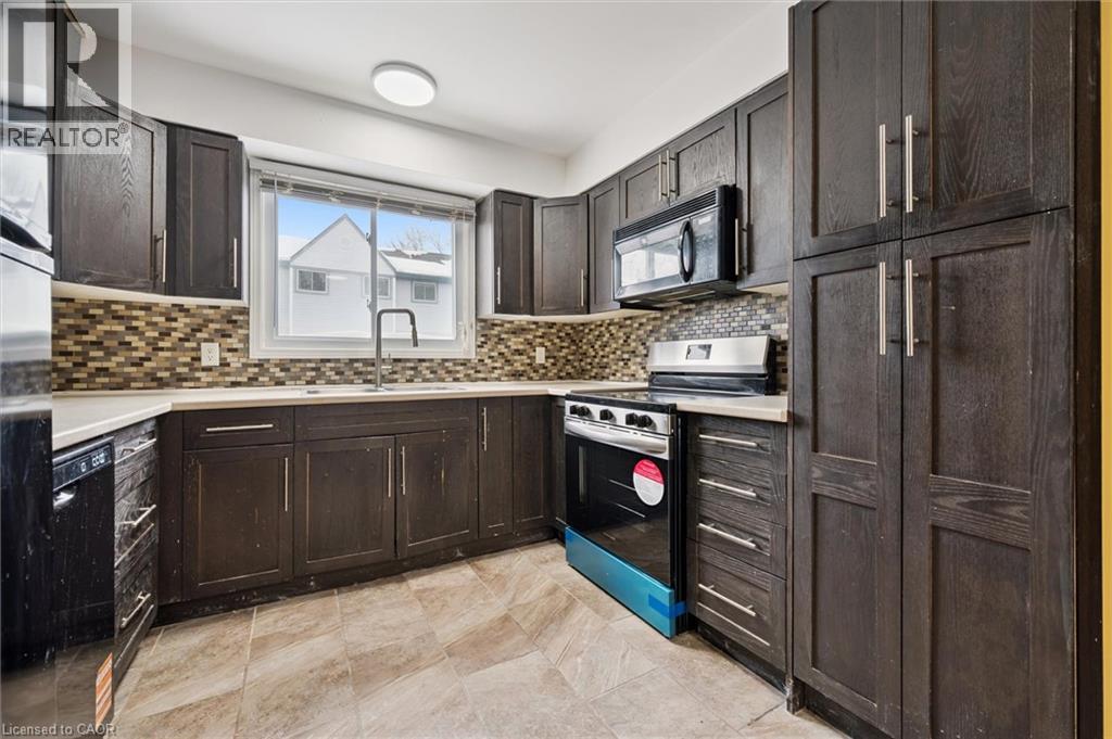 589 Beechwood Drive Unit# 43 Property Photo 15