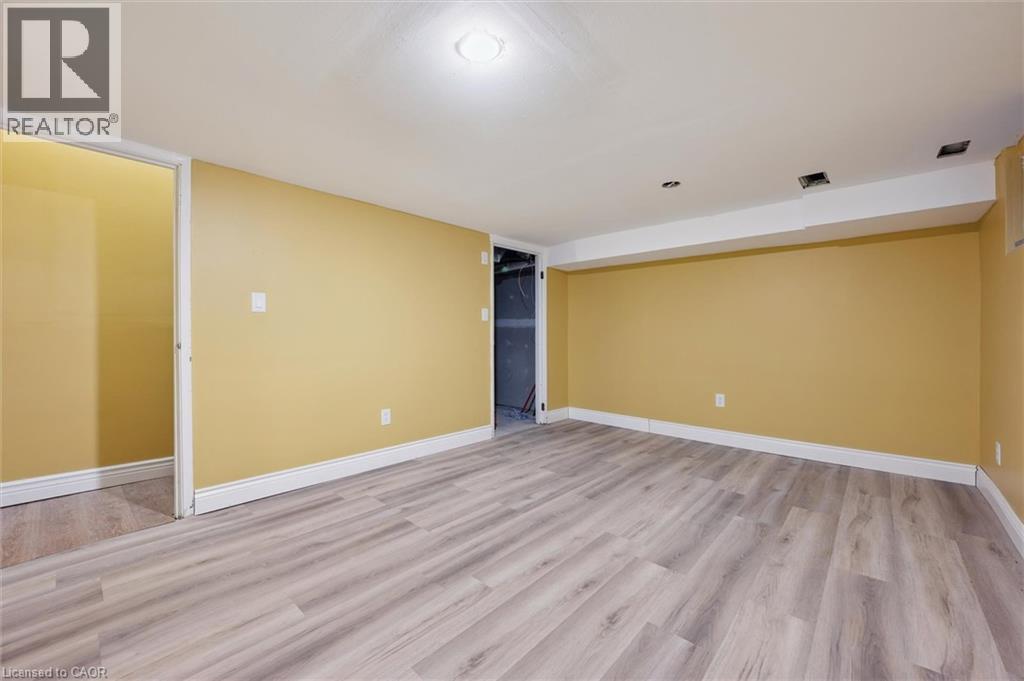 589 Beechwood Drive Unit# 43 Property Photo 32
