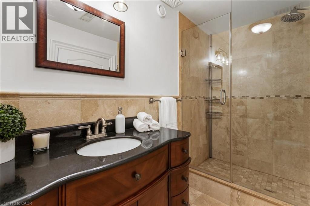 1063 Greenoaks Drive Property Photo 32