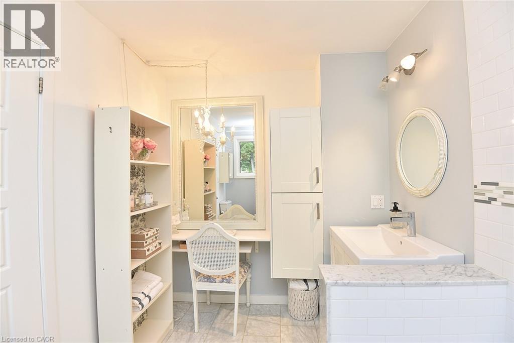 843 Governor's Road Property Photo 25