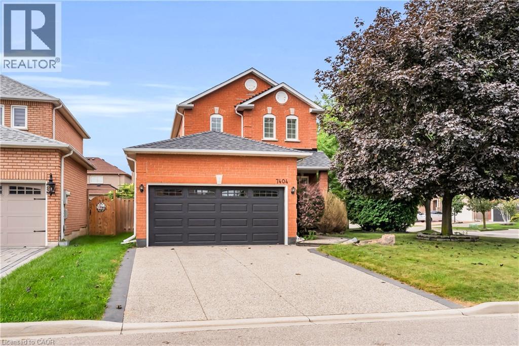 7404 DAVEMARK Court