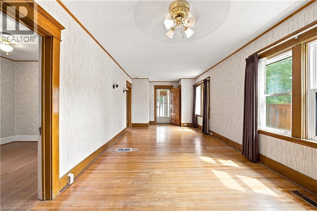 26 Maitland Street Property Photo 7