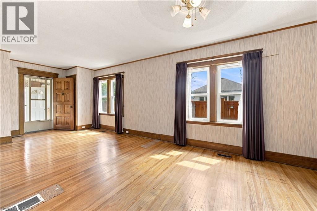 26 Maitland Street Property Photo 10