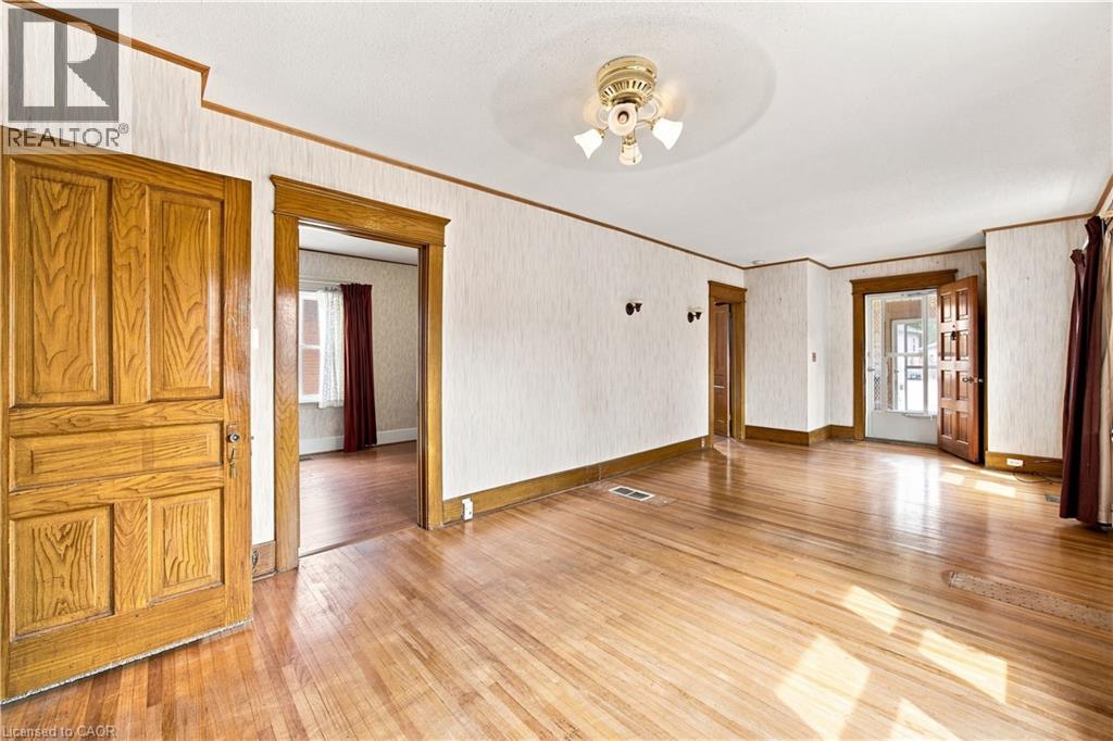 26 Maitland Street Property Photo 11