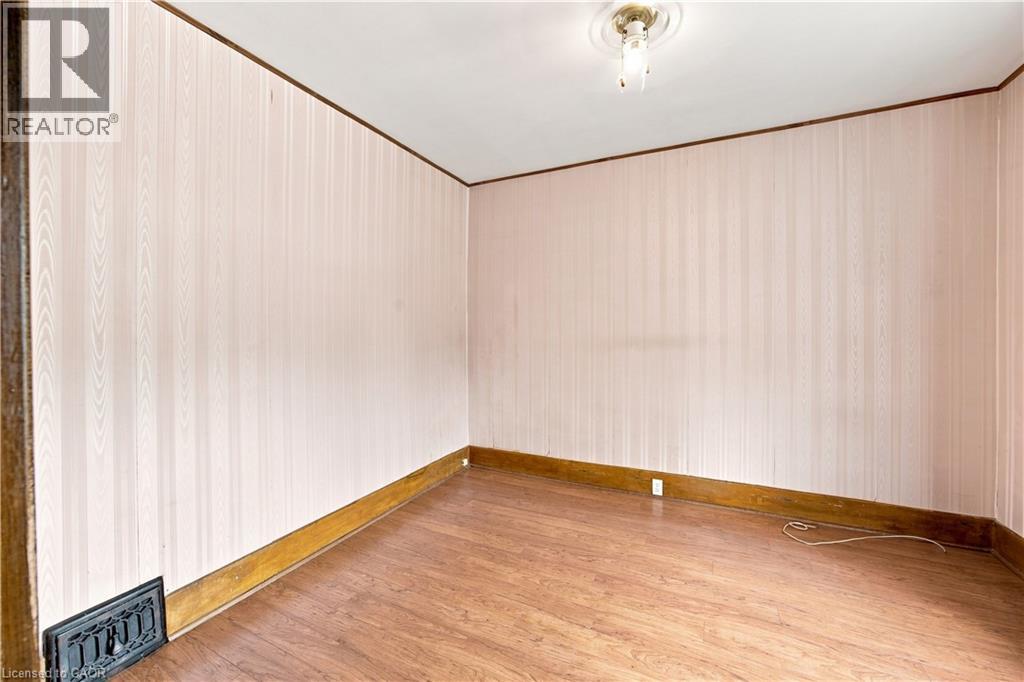 26 Maitland Street Property Photo 12